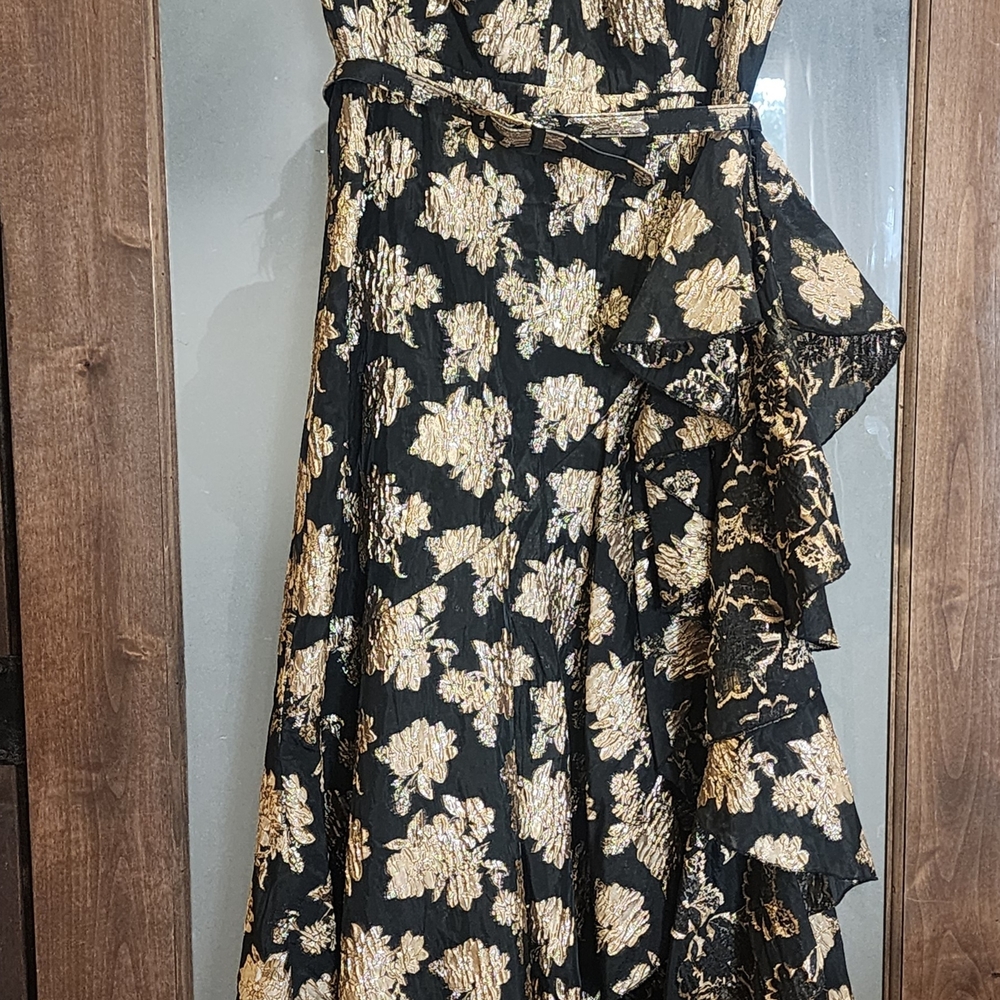 Badgley Mischka Black and Gold Floral Maxi Dress